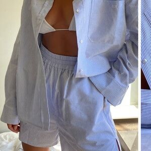 Djerf Avenue Blue and White breezy short